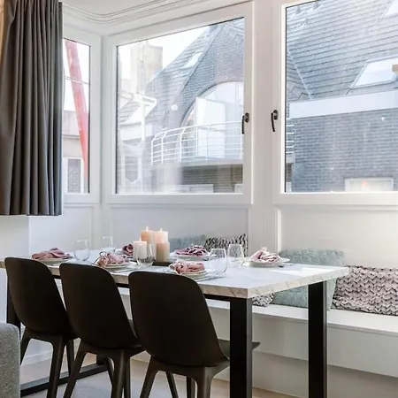 Huswell - Cosy Apartment On Top Location In De Haan Exterior photo